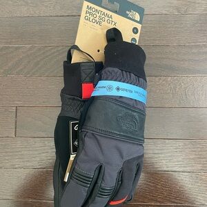 The North Face Men's Gloves in Black and Red